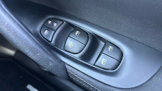 Nissan Qashqai 1.3 DiG-T Acenta Premium 5dr Petrol Hatchback